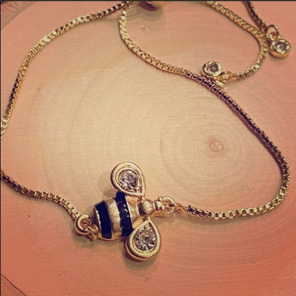 Jewelry - 🐝 Bee Charm bracelet  🐝